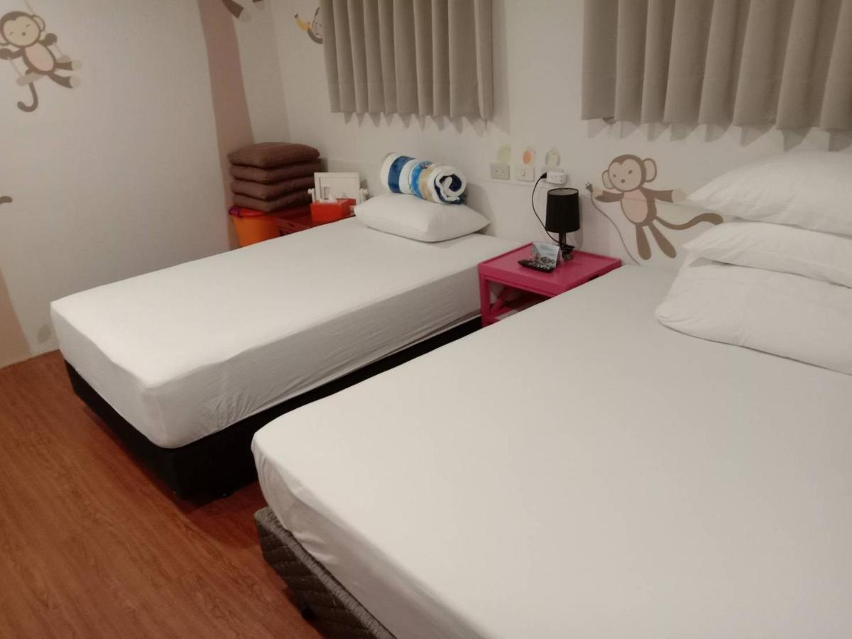 Temple Side Hostel Tainan Eksteriør bilde