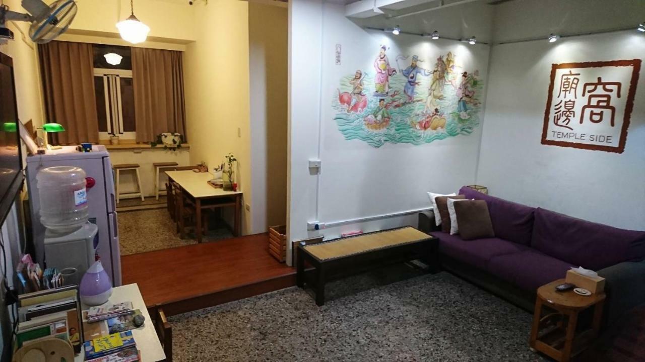 Temple Side Hostel Tainan Eksteriør bilde