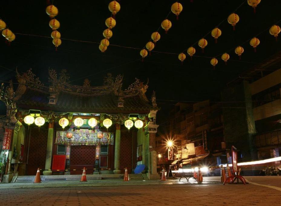 Temple Side Hostel Tainan Eksteriør bilde
